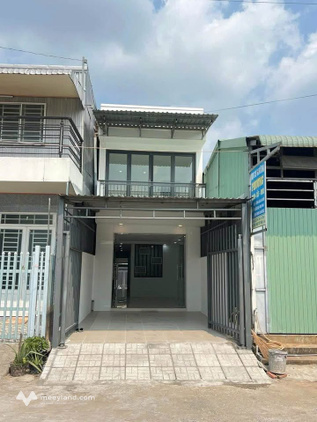 Nhà 2 mặt tiền, 3 phòng ngủ, gần chợ Cái Sắn - Giá yêu thương