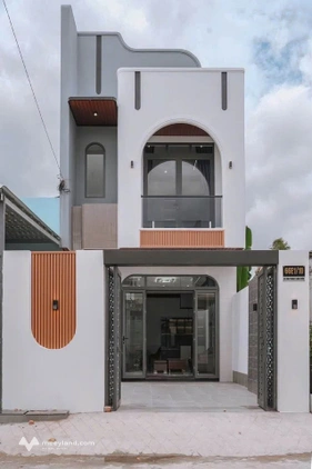Nhà trệt lầu mới, sân đậu ô tô, 3 ngủ, gần chợ Bà Bộ, Cần Thơ