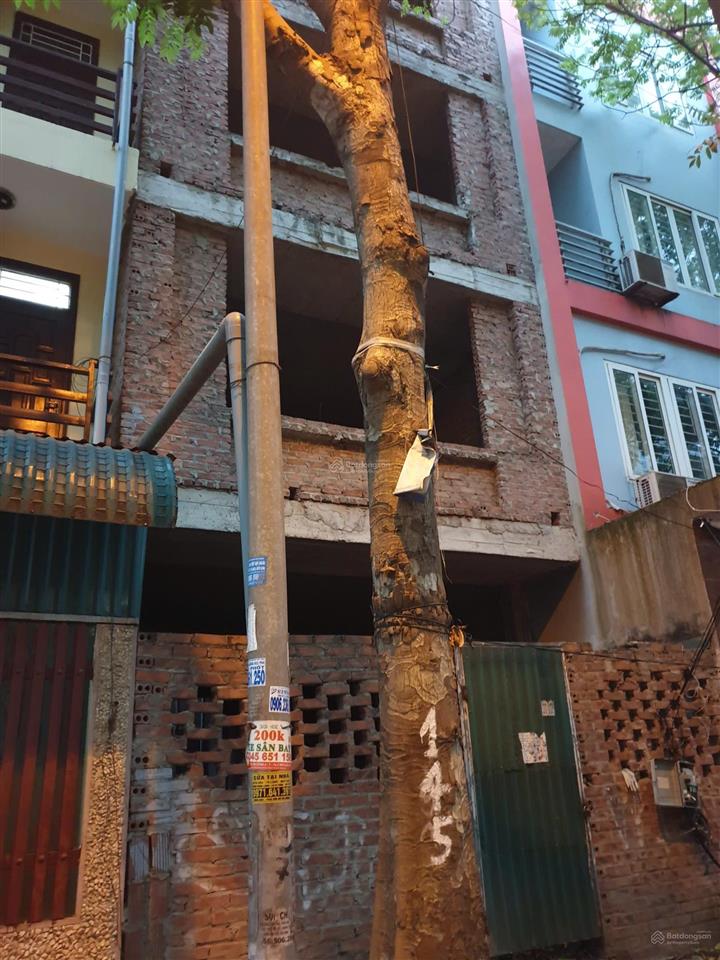 Nhà nguyên bản chủ đầu tư mua từ đầu không ở muốn bán lại, ô tô vào nhà, hướng mát 0986 664 ***