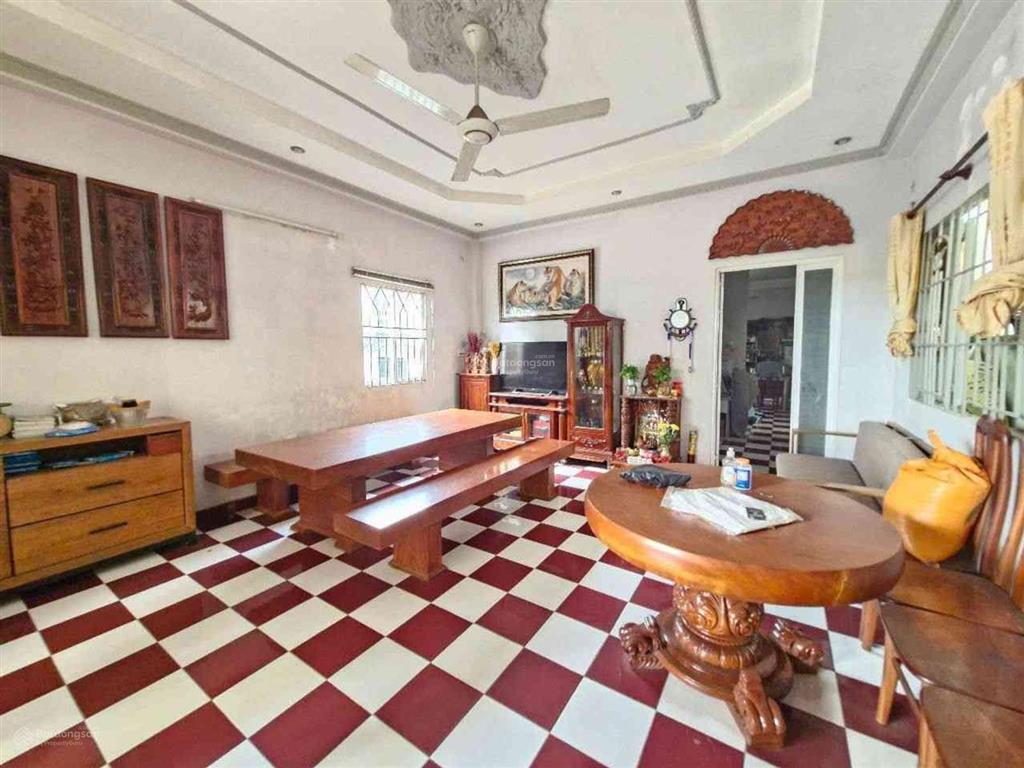 Bán nhà 2 tầng đường 8m hoàng hữu nam long bình quận 9 162m² 8,9 tỷ.