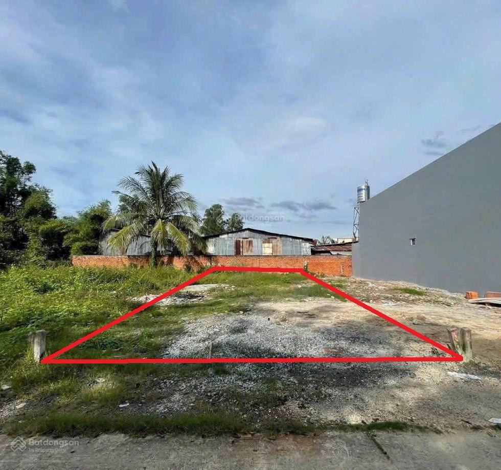 Chủ ngộp bán gấp 150m² còn 1 tỷ, cách ql22 300m. 10p về vin hóc môn, sổ hồng riêng sang tên nhanh
