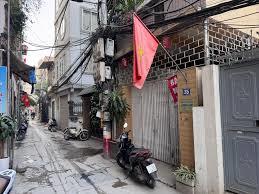 Bán đất hoàng mai (cũ), phố định công hạ, 3 gác đánh võng, mặt tiền khủng, chỉ 135tr/m2