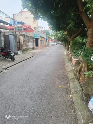 Bán nhà mặt đường Ngô Tất Tố, 81m2, 2.5 tỷ, hướng Nam, kinh doanh tốt
