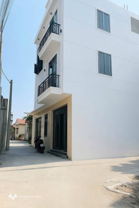 Nhà lô góc 3 tầng, trung tâm Kiến An, 50m2, hướng Tây, giá 2.3 tỷ
