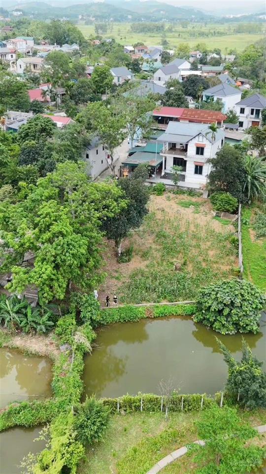 Dt 806m 320m thổ cư tại đồng tranh a cư yên phú thọ tay trạm nước đối diện là đồng tranh villa