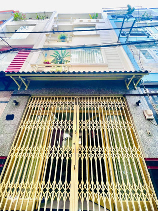 Nhà phố Phú Nhuận - Hẻm xe hơi 1 trục, khu phân lô cao tầng, 45m2 vuông vắn, 4 tầng, 5 ngủ, giá 8 tỷ