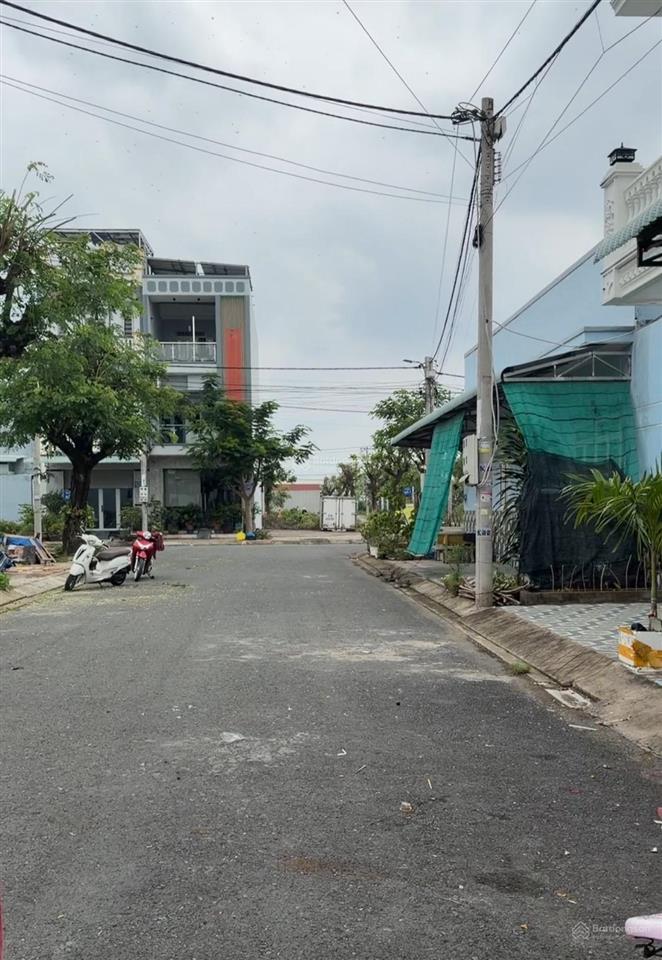 Cần bán lô đất trong kdc phát hải, 124m2 giá 2tỷ5 (thương lượng) cần giuộc, long an. 0931 112 ***