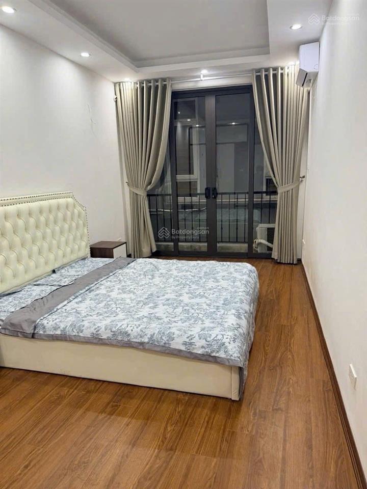 Chính chủ bán gấp 4,2 tỷ, 2 ngủ 2 vs căn cc homeland, căn góc tầng trung tại cc homeland long biên