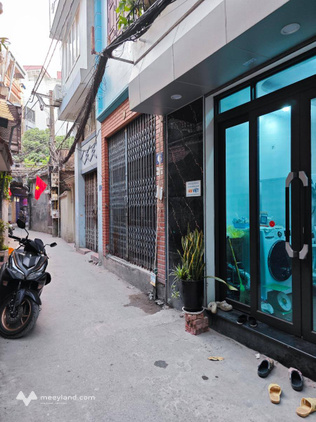 Bán nhà Mỹ Đình, mặt ngách, ngõ thông, ba gác đỗ cửa, 32m2, 5 tầng, giá tốt