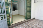 Nhà 2 tầng 60m2 đẹp như mới, 3 ngủ, sân cổng, giá 1.45 tỷ