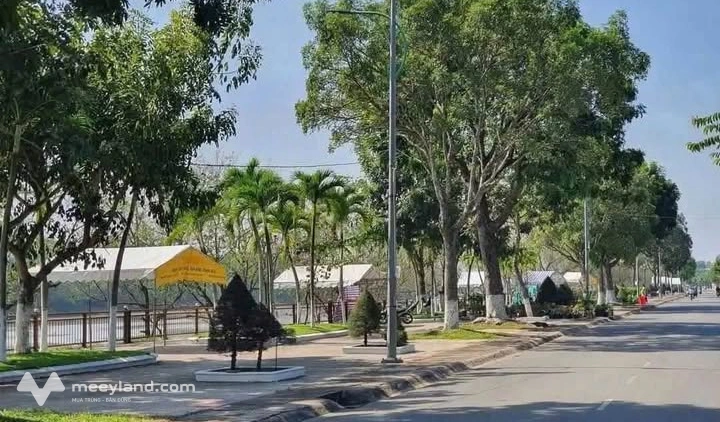 Mặt tiền Hùng Vương - View sông Bến Tre, giá hời hay lời to?