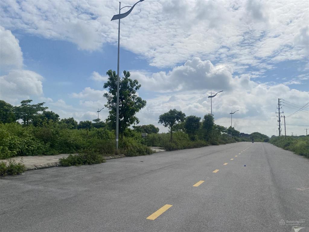Bán đất khu đô thị khai sơn phường song liễu bắc ninh. dt 675m2 mt 27m view vườn hoa, 45tr/m2