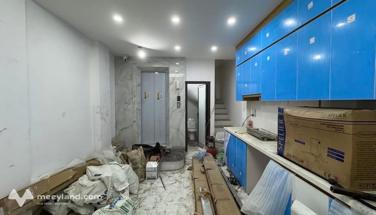 Nhà 6 tầng thang máy Xuân La, Tây Hồ - 40m², 4.3m mặt tiền, gần Lotte Mart