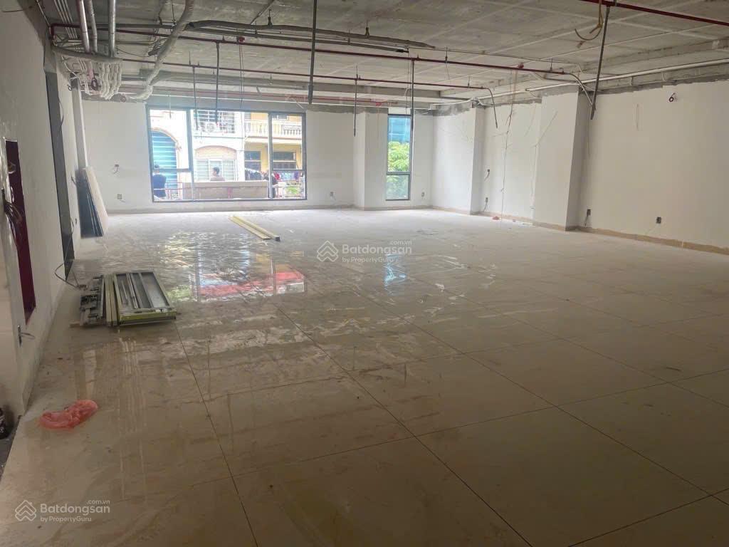 Bán tòa nhà văn phòng vương thừa vũ 190m2, mặt tiền 12m, 9 tầng, dòng tiền 1.2 tỷ/năm, chỉ 147 tỷ
