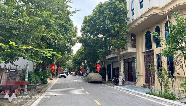Nhà 1 tầng "xịn sò" ngay mặt đường Bãi Vượt, gần trường học và khu vui chơi