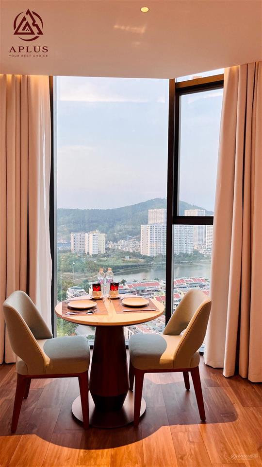 Stu alacarte tầng cao view phố giá 2,6x tỷ. sẵn sổ. tự vận hành. 0886 789 ***