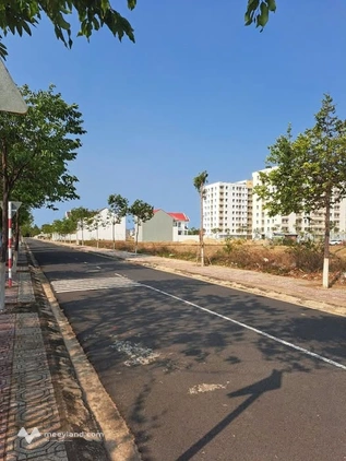 Bán đất vuông vắn 208m2, mặt tiền 8m, hướng Đông Nam tại Đàm Quang Trung, Kon Tum