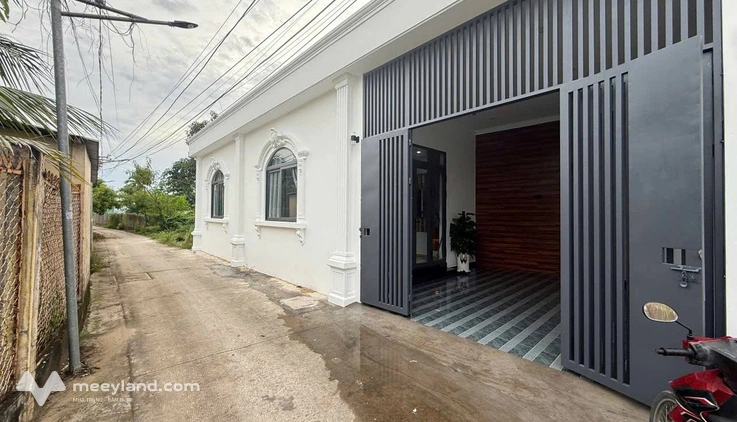 Bán nhà hẻm Đoàn Kết, Sơn Đông, diện tích 107m2, gần bệnh viện, chợ, trường học, giá 1.59 tỷ