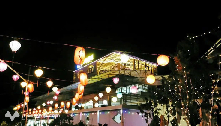 Nhà Nguyễn Văn Cừ 1020m2, hồ bơi, kinh doanh "tẹt ga", giá "hời" 10 tỷ