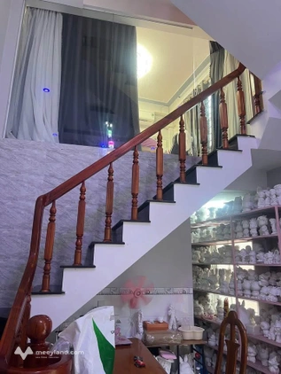 Nhà 2.5 tầng kiên cố, 30m2, hẻm Lê Hồng Phong, Quy Nhơn