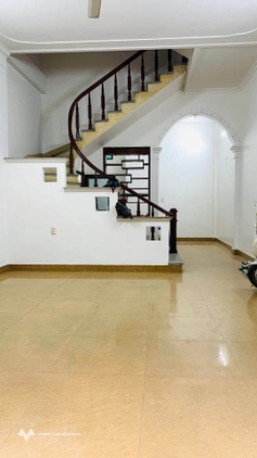 Cần bán gấp căn nhà 3 tầng kiên cố, nằm ngay trung tâm phường Bồ Xuyên, Thái Bình