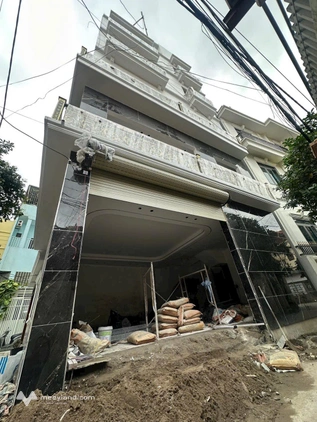 Nhà La Phù - Góc lô đẹp, mặt tiền xịn, thang máy lên tận mây