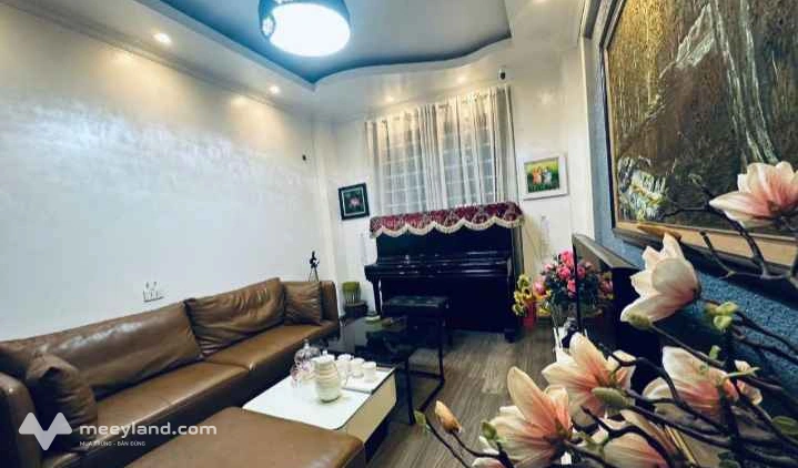 Nhà vip quân đội Cầu Giấy, 2 mặt ngõ thông, ô tô ngủ trong nhà, giá 11.4 tỷ