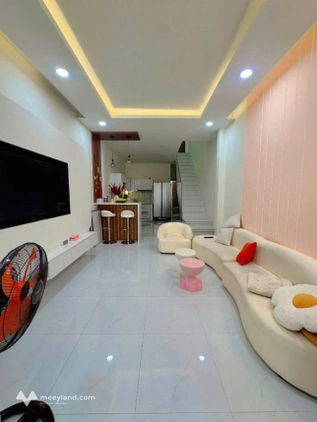 Nhà xinh lung linh, tặng full nội thất xịn sò, sẵn sàng đón chủ mới