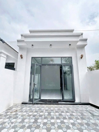 Chính chủ gửi bán căn nhà cấp 4 tọa lạc tại hẻm Nguyễn Kim Công, phường 4 thành phố Tân An