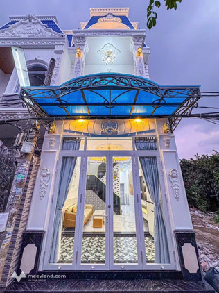 Chào mừng quý khách đến với căn nhà trệt lầu khang trang tọa lạc tại hẻm 147 Nguyễn Văn Cừ, Tân An, Cần Thơ