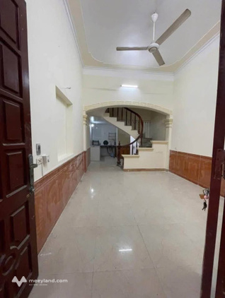 Nhà 3 tầng Trần Thái Tông, 47m2, 1.66 tỷ - Ngõ rộng, tiện ích đủ đầy