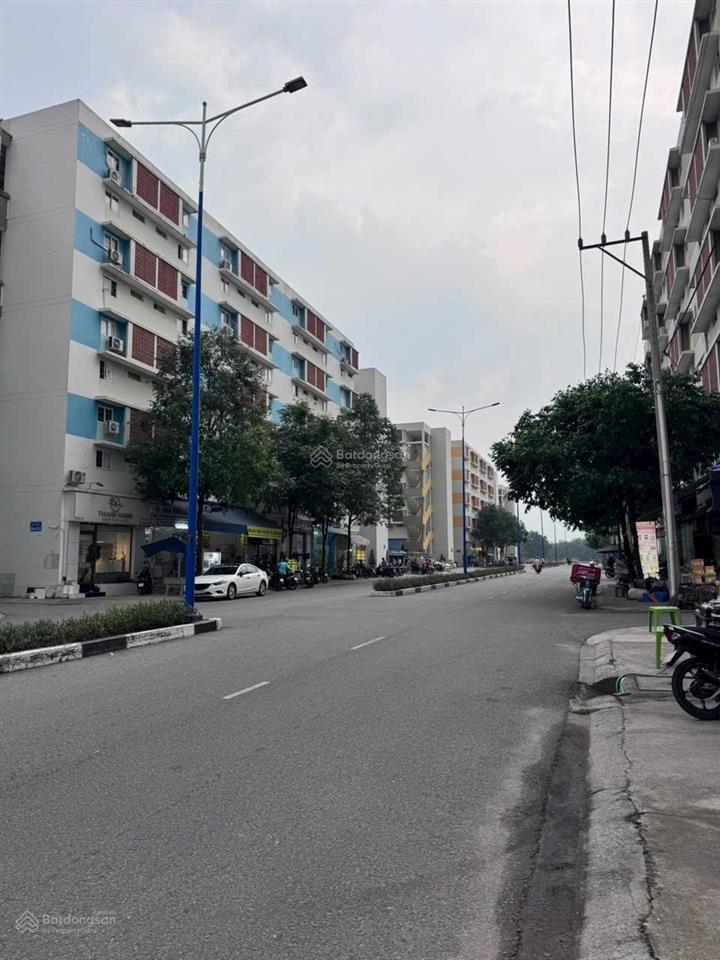 Chung cư becamex định hòa, lầu 2 thanh toán 100 triệu nhận nhà. còn 450 triệu cho góp 20 năm