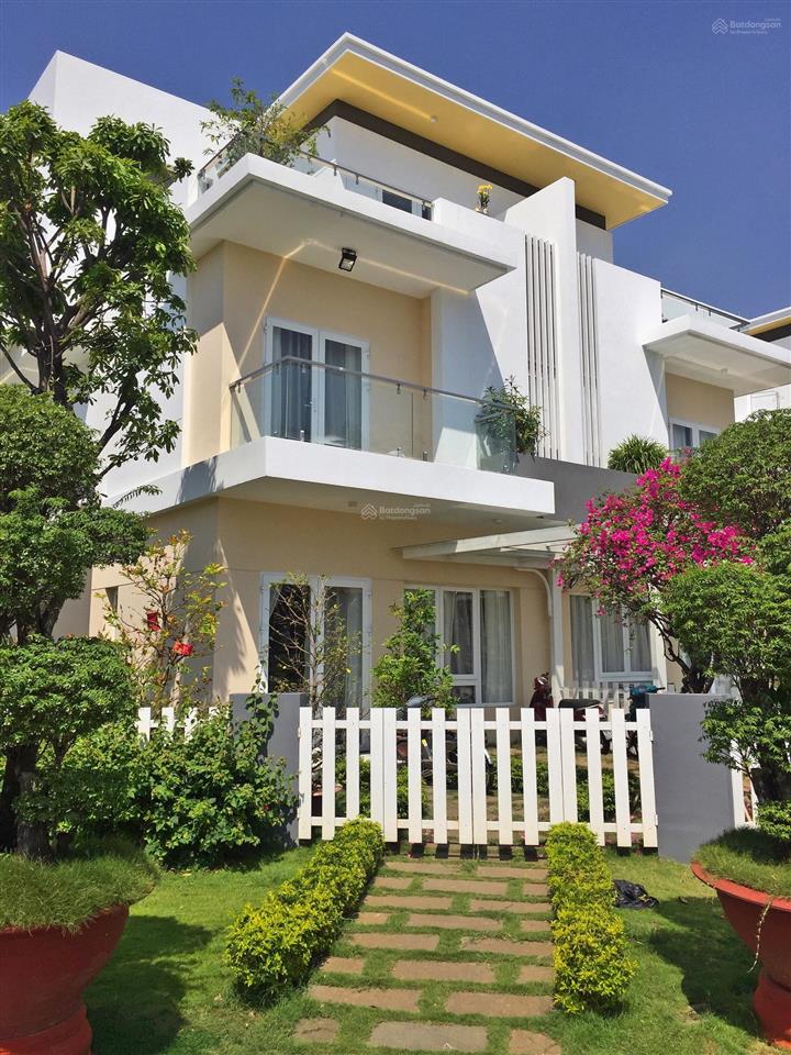 Chính chủ bán biệt thự melosa garden 8x18m gần hồ bơi. sổ hồng riêng. gọi ngay 0982 667 *** phan điền