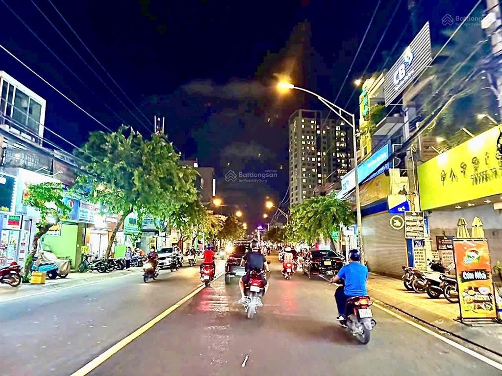 Chính chủ cần bán lô góc 2 mặt tiền thích hợp ở, kinh doanh ngay lê văn chí