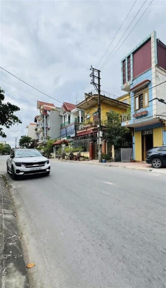 Bán đất lô góc 82m phố sa cát mặt tiền 8m kinh doanh gần quảng trường giá 2,25 tỷ