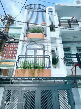 Duy nhất nhà đẹp giá tốt Trần Huy Liệu, phường 15, Phú Nhuận, 64m2, 3 ngủ, sổ hồng riêng