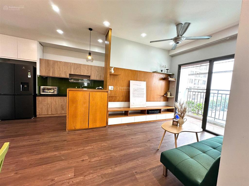 Sổ hồng sẵn bán nhanh căn 3pn 105m2 9 tỷ giá tốt the sun avenue