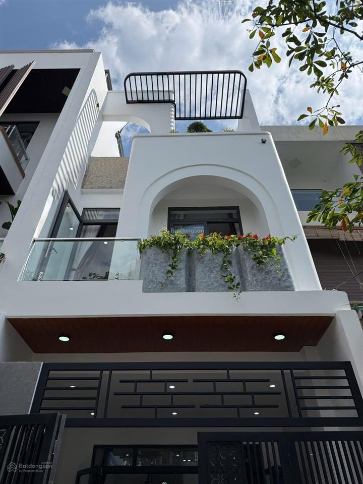 Nhà 3 tầng 5 phòng ngủ full nội thất cao cấp nhà đẹp chờ chủ