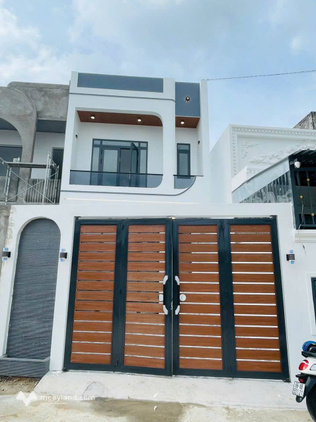 Nhà đẹp 5x20m full thổ cư, 3 ngủ, hẻm 7m ô tô vivu - Rạch Giá