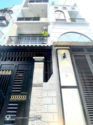 Nhà 4 tầng 60m2 Hoàng Văn Thụ, 4 ngủ, giá 9 tỷ, gần sân bay
