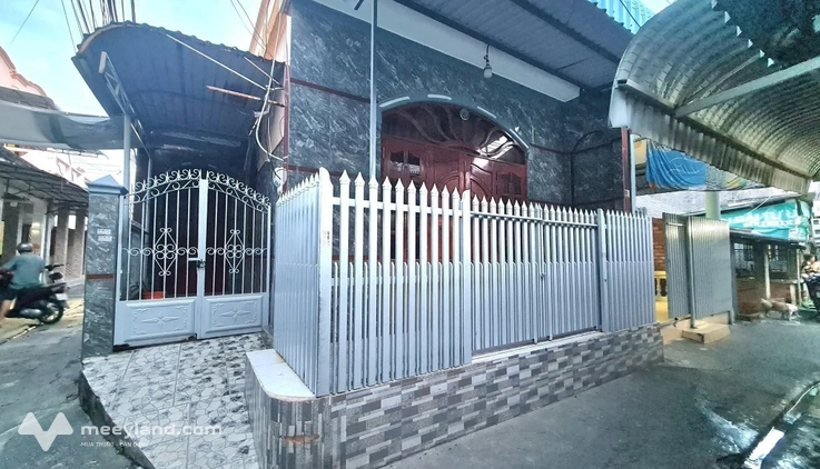 Nhà cấp 4 kiên cố 65.3m2 trung tâm Long Hải - Sổ đỏ full thổ cư, giá 1.55 tỷ