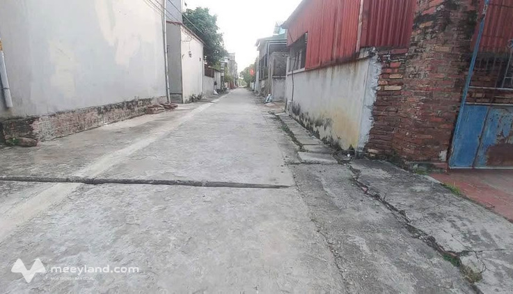 Đất Xuân Thủy, Quế Tân - 1.3 tỷ, ô tô vào tận nơi