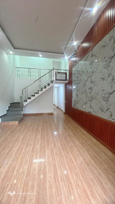 Nhà cấp 4 gác lửng 3 phòng ngủ, hướng Đông Nam, giá nhỉnh 2 tỷ tại Lào Cai
