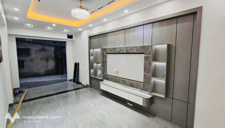 Bán nhà 3 tầng mới, 70m2, 2.4 tỷ, gần Ecopark, Hải Dương