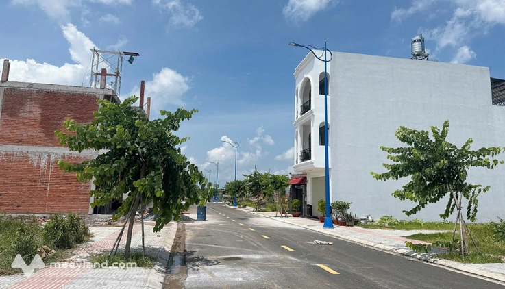 Bán đất vàng Bà Rịa, 2 lô liền kề thoáng mát, hướng Đông Nam, giá hời