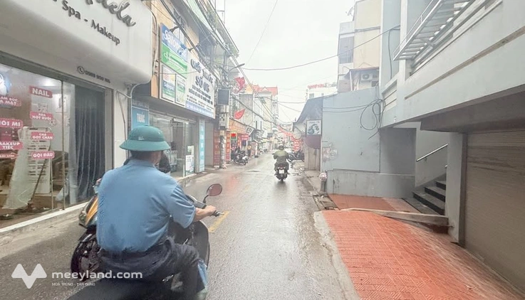 Nhà kinh doanh đắc địa, dòng tiền ổn định, sẵn sàng chuyển giao