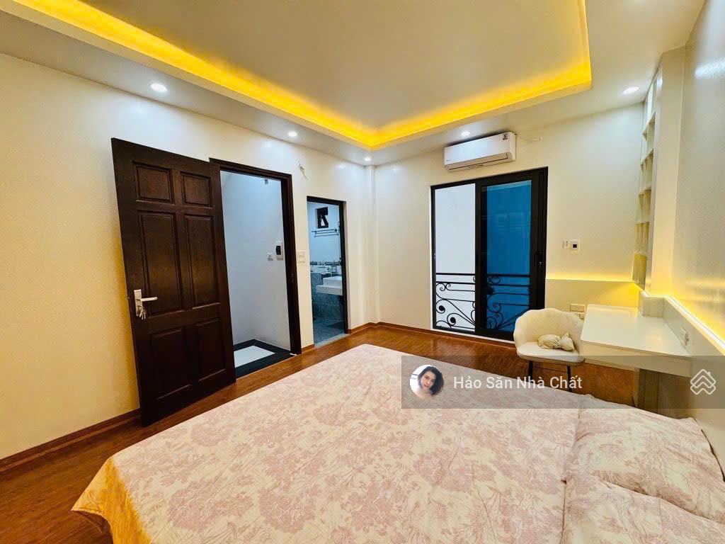 Bán nhà 7 tầng có thang máy mới xây tại xuân đỉnh, 15,8 tỷ, 45 m2, hàng hiếm bay nhanh