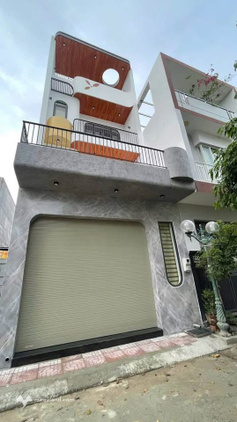 Nhà 4 tầng, Trung Tâm Phan Rang, 80m² đất, 300m² sàn, sân thượng chill, giá 5,5 tỷ