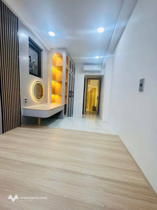 Nhà góc 2 mặt thoáng, full nội thất cao cấp, Quận 10
