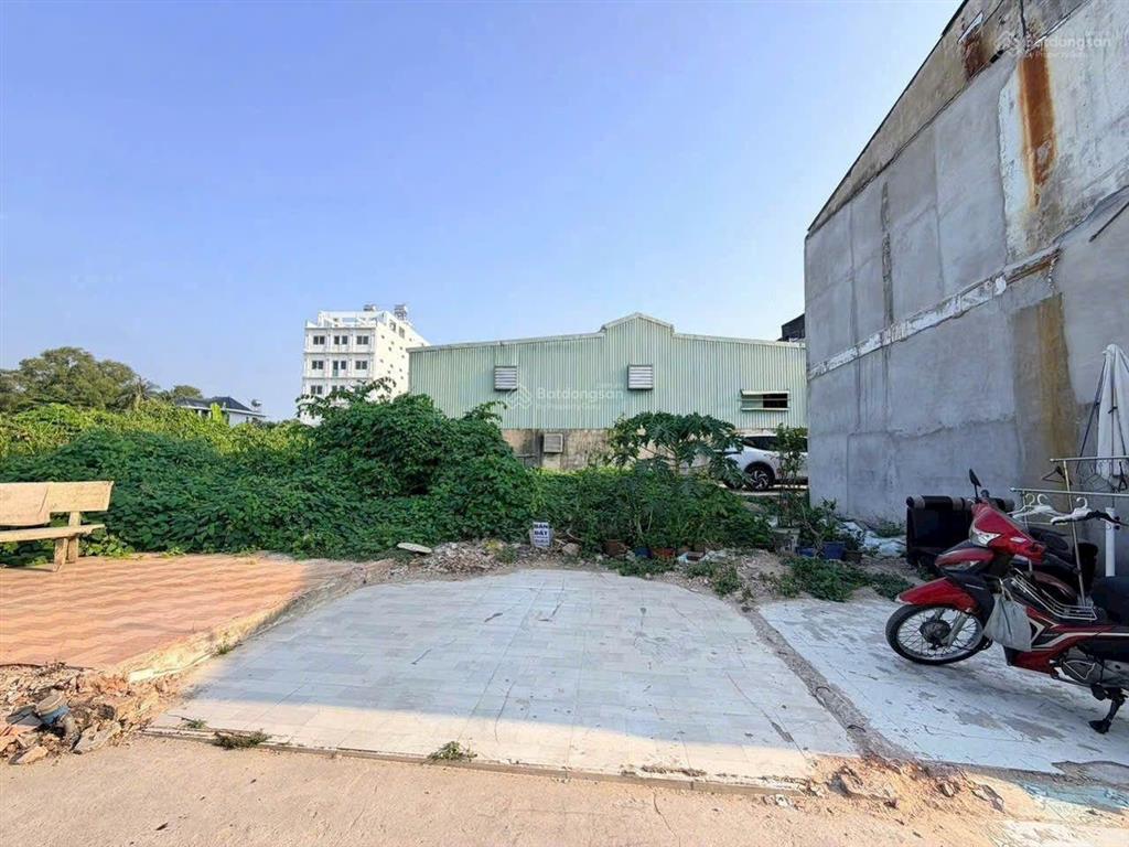 Đất mặt tiền hẻm 175 vườn lài gần sông sài gòn, 7,45 x 10